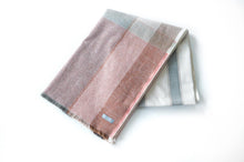 画像をギャラリービューアに読み込む, Sashiko Organic Cotton Blanket (Zakuro)