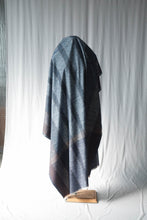 画像をギャラリービューアに読み込む, Sashiko Organic Cotton Blanket (Kuchinashi)