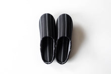 画像をギャラリービューアに読み込む, SASHIKO Stripe (Black) / Slippers