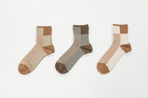 Colored Organic Cotton Socks  by ”SAYUU"