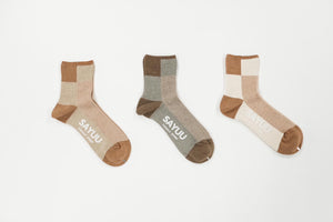 Colored Organic Cotton Socks  by ”SAYUU"