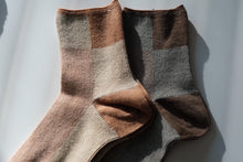 Load image into Gallery viewer, Colored Organic Cotton Socks  by ”SAYUU&quot;
