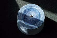 Load image into Gallery viewer, Baum Yarn  No,03

